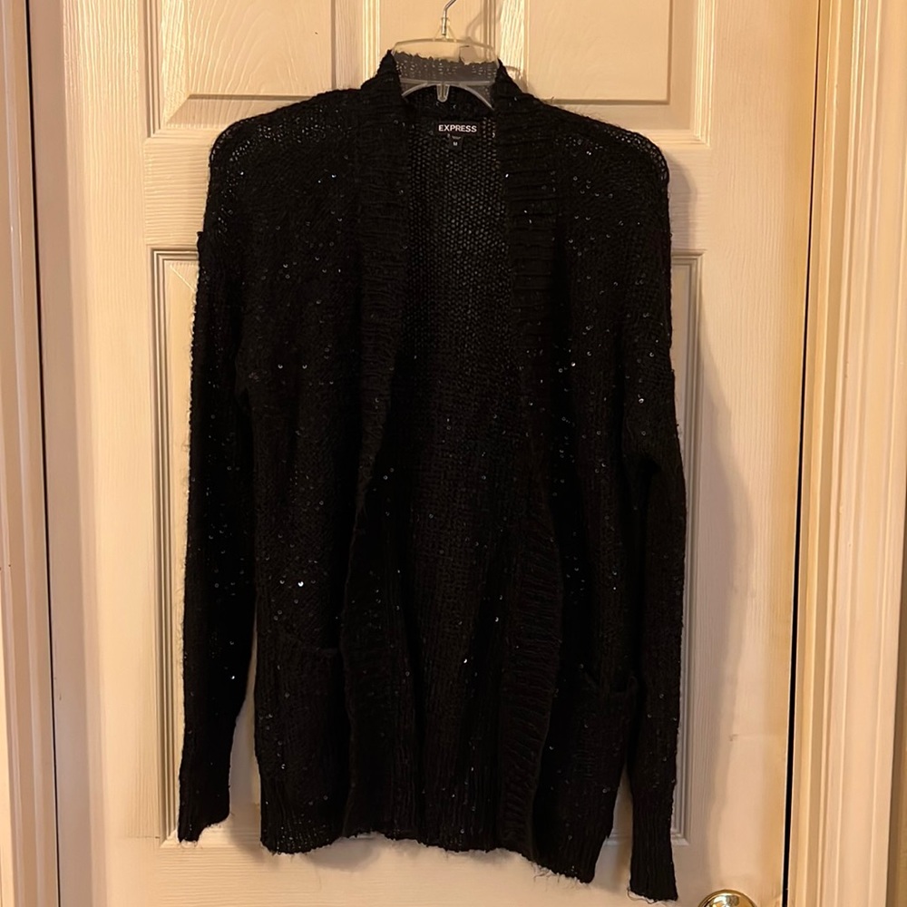 Express Black With Sequencing Throughout - image 1